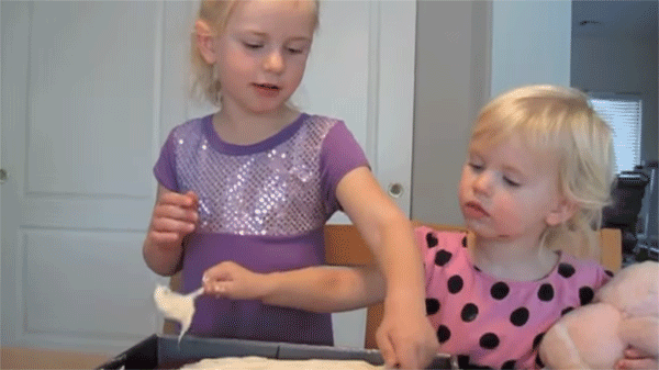 Kicsik a konyhában: sütés-főzés alsó korhatár nélkül