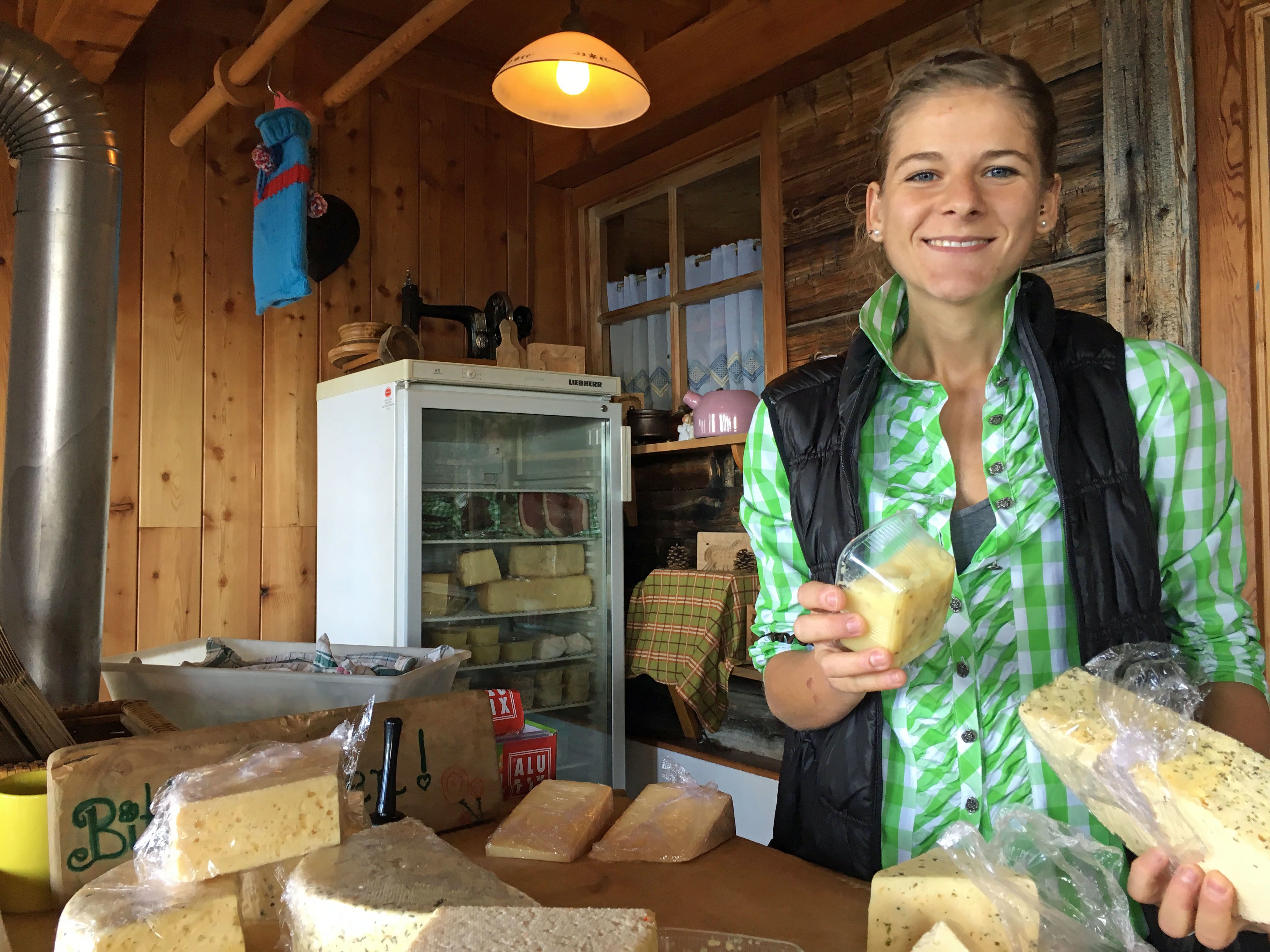 Gyöngyöző homlokkal mész végig a szerelem útján – az Alpokban jártunk, a Millstatti-tó felett