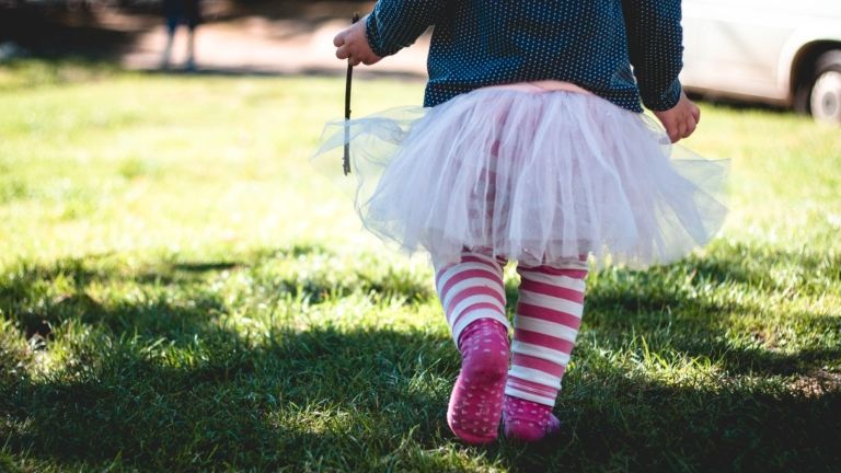 gyereknevelés anyaság elvek