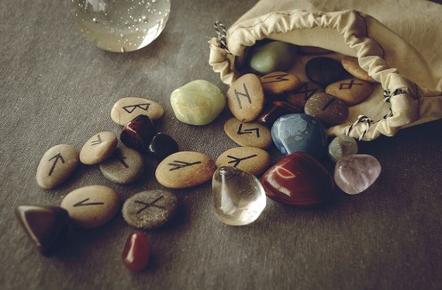 rak runa csillagjegy runajoslas horoszkop elorejelzes