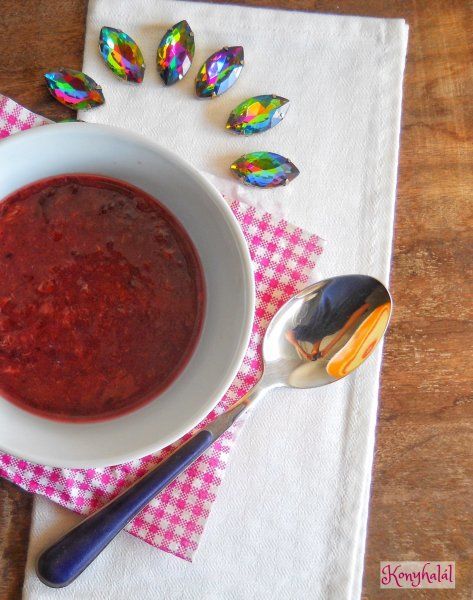 hétvégi menü, sült szilvaleves