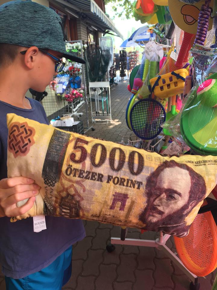 Balaton 5000 forintos párna