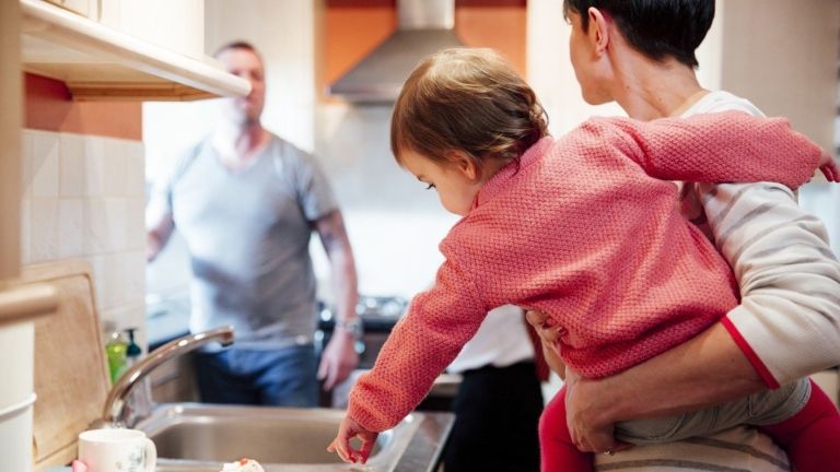 mártír anya gyereknevelés