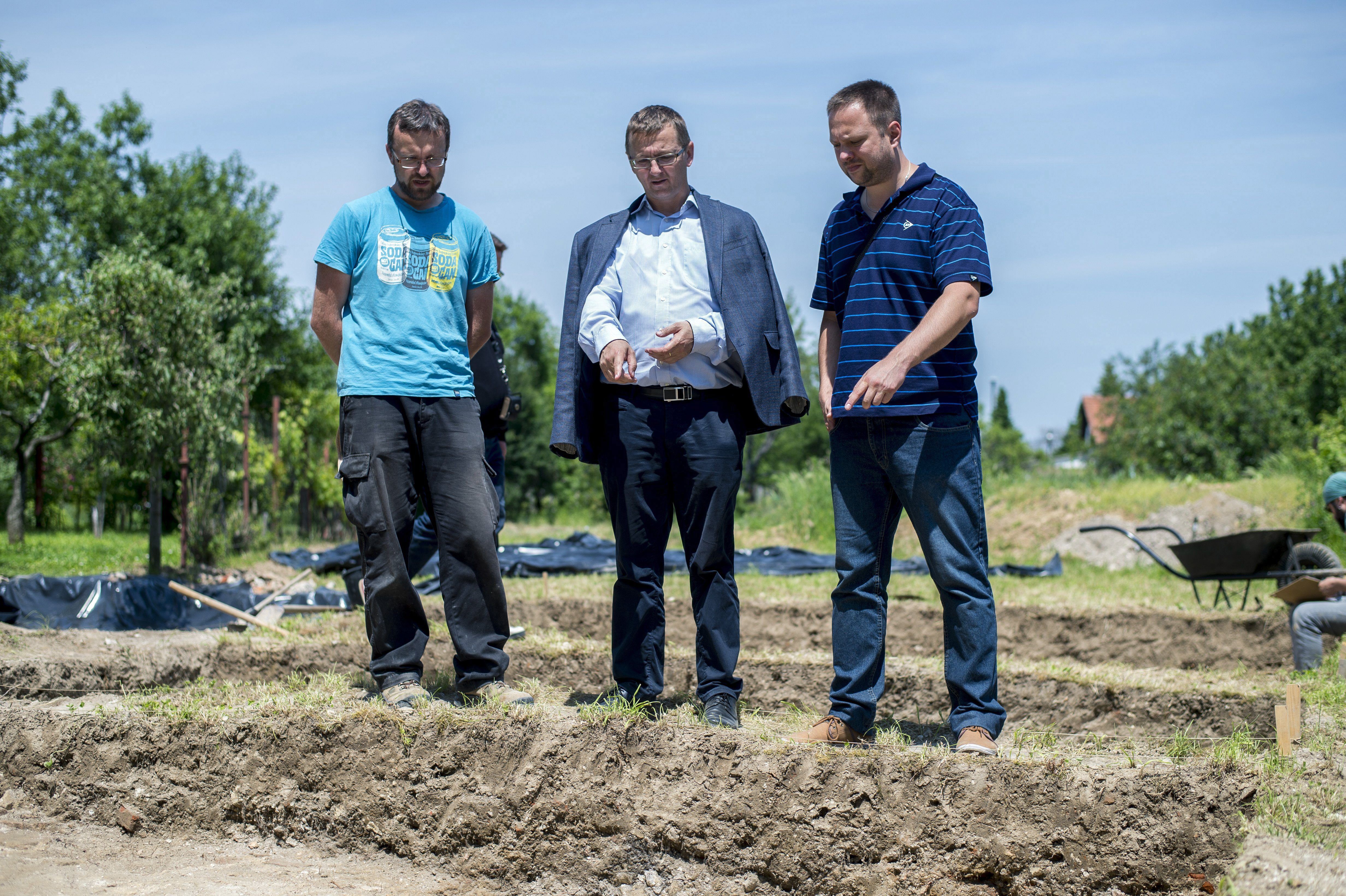 Simon Béla Pap Norbert Kitanics Máté Szulejmán régészet ásatás