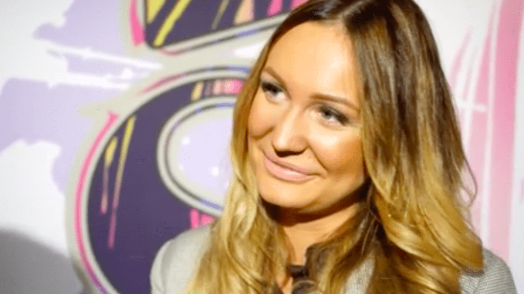 smaltig dalma feleségek luxuskivitelben societé budapest