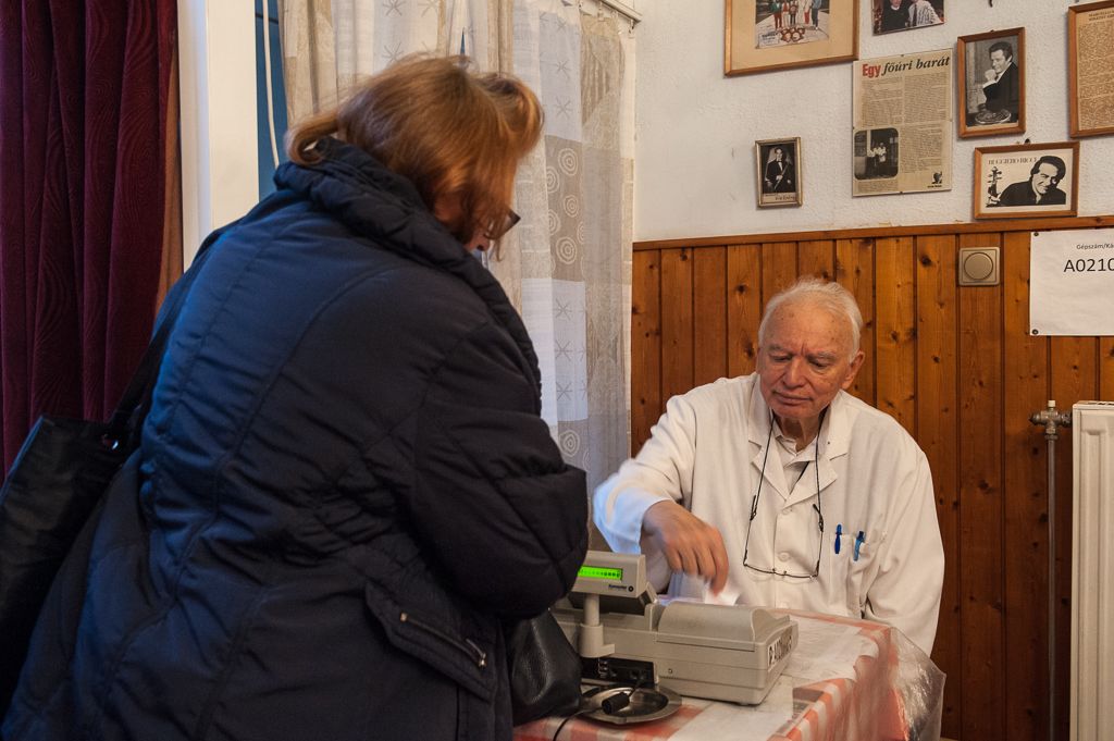 kádár étkezde étterem gasztronómia