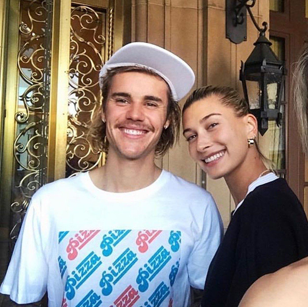 Justin Bieber és Hailey Baldwin - Fotó: Profimedia