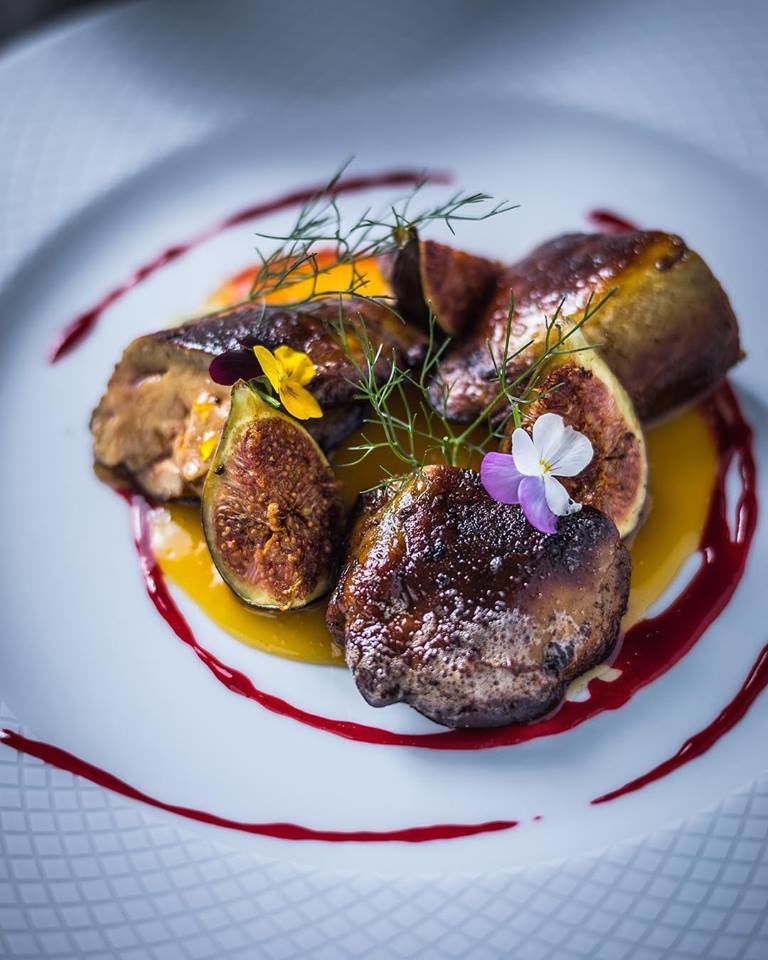 Kacsamáj – Vendéglő a Kisbíróhoz