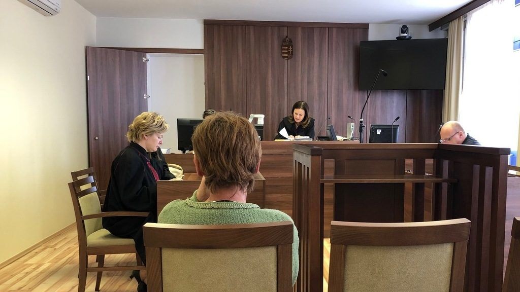 sikkasztás büntetőper