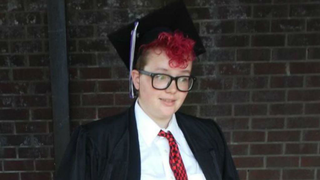 ballagás tinilány tornacipő