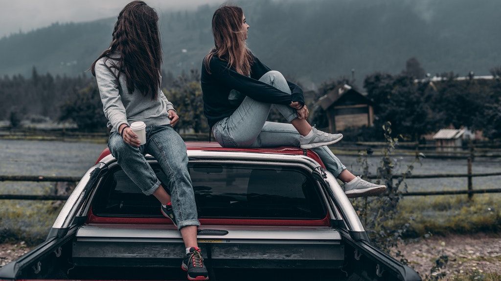 ősz, szeptember, lányok, autó