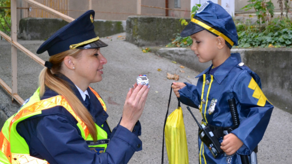 kisfiu rendorseg szuletesnap