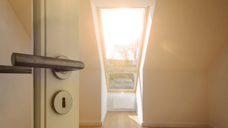 új lakás ingatlan ajtó bejárat