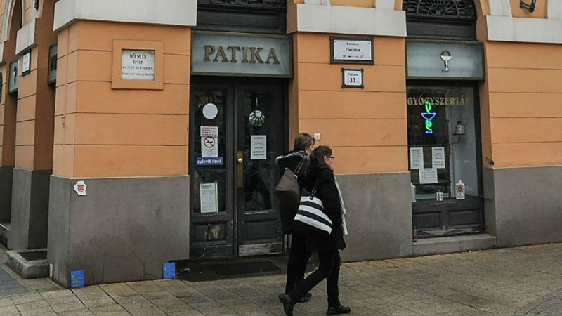 gyógyszertár patika