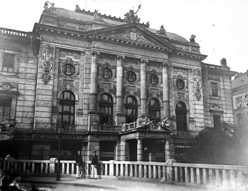 Corvin tér, Budai Vigadó, 1917 Forrás: Fortepan