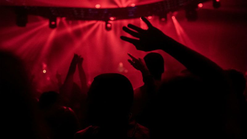 szórakozóhely buli