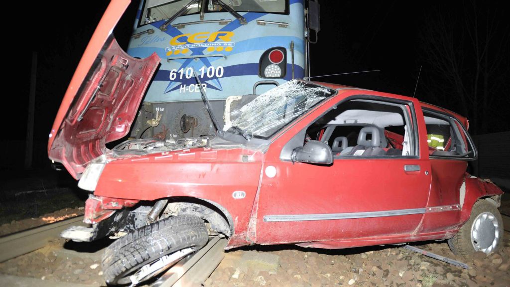 vecsés vasúti átjáró baleset