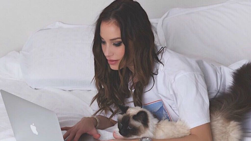 Vajna Tímea egyedül retteg és bezárkózott, miután Los Angelesben is elszabadult a pokol