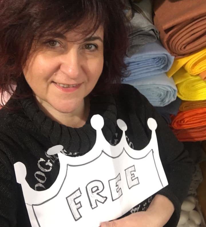 Tiziana minden tőle telhetőt megtesz, hogy a boltja koronavírus-mentes legyen - Fotó: Facebook