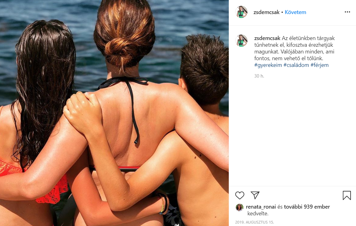 Demcsák Zsuzsia a gyerekeivel