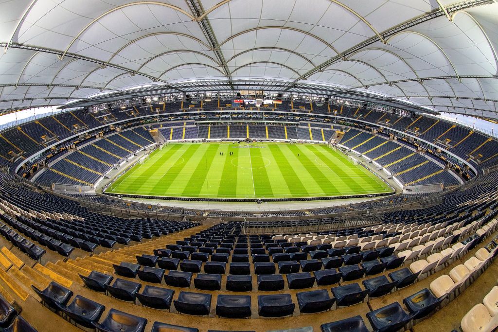 Kiürültek a stadionok a koronavírus miatt