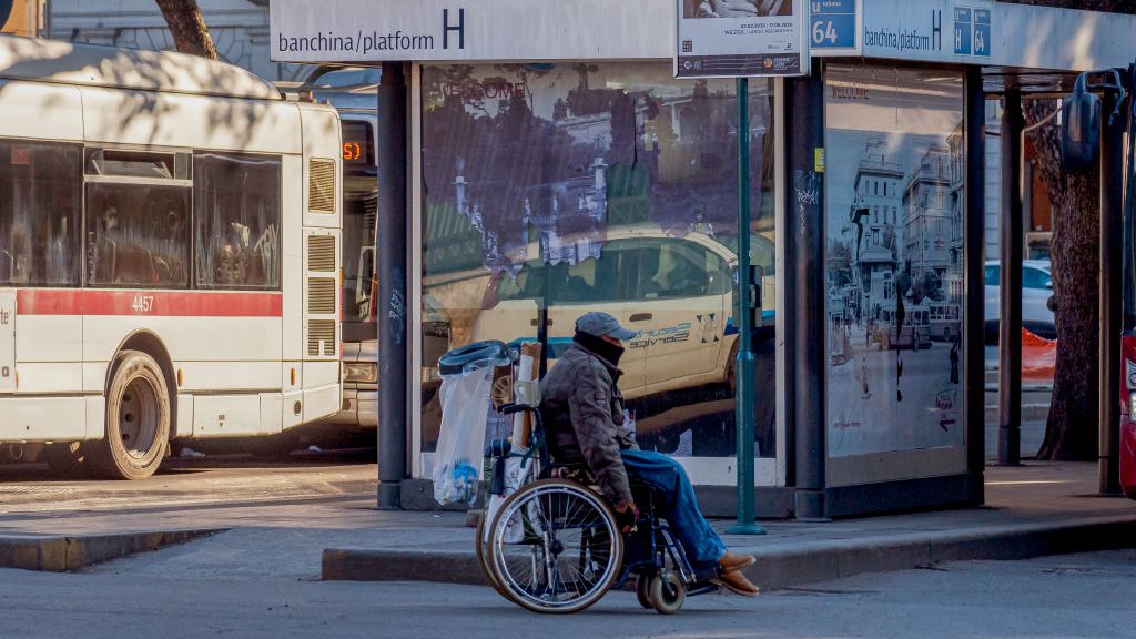 Vitamin, élelmiszer, tisztószer, ezekre van most szükség.