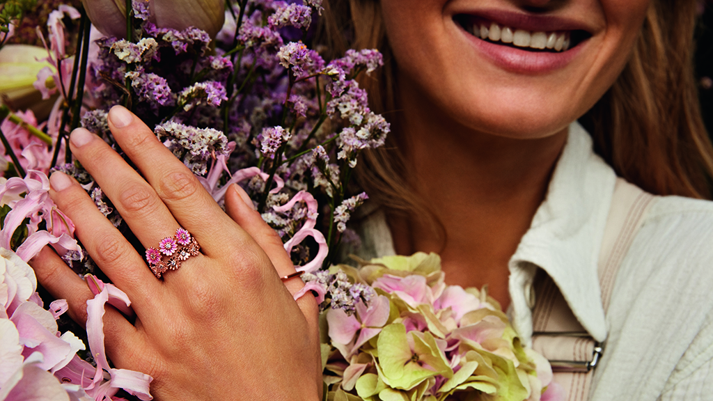 Virágozz ki a Pandora új Titkos Kert kollekciójával! (x)