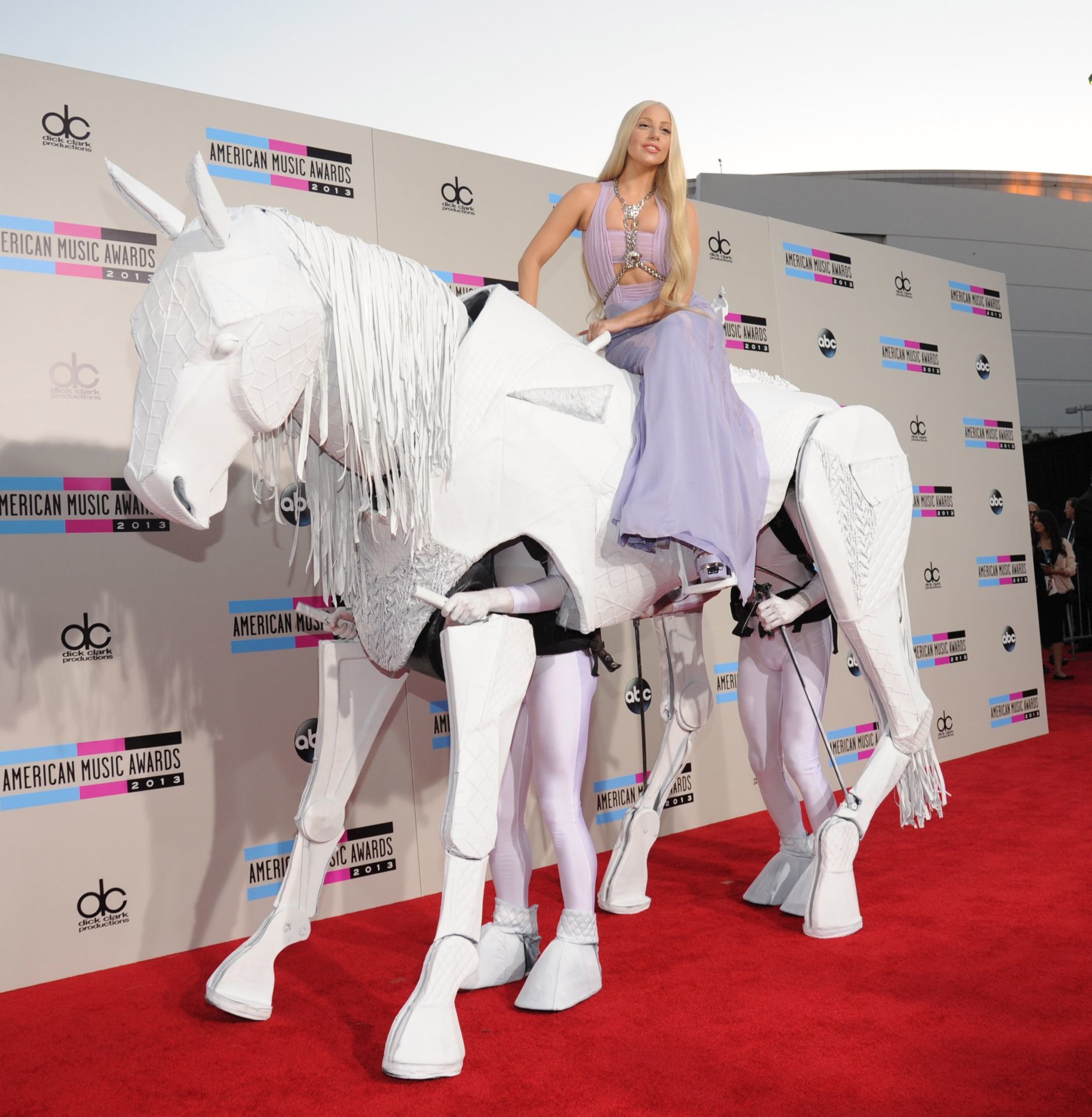 Lady Gaga a 2013-as American Music Awards díjátadón. (Fotó: Kevin Mazur/AMA2013/WireImage)
