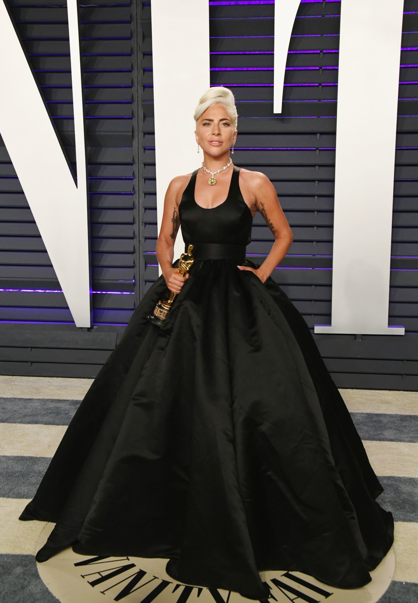 Lady Gaga a 2019-es Vanity Fair Oscar Party-n.