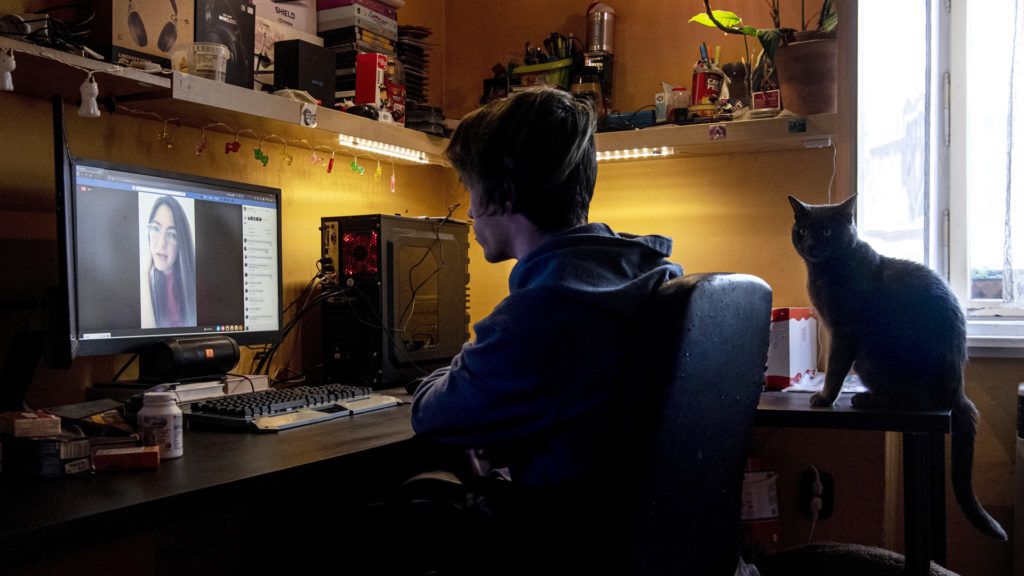 Így lett megörökítve az első online tanítási napunk (MTI/Szigetváry Zsolt)