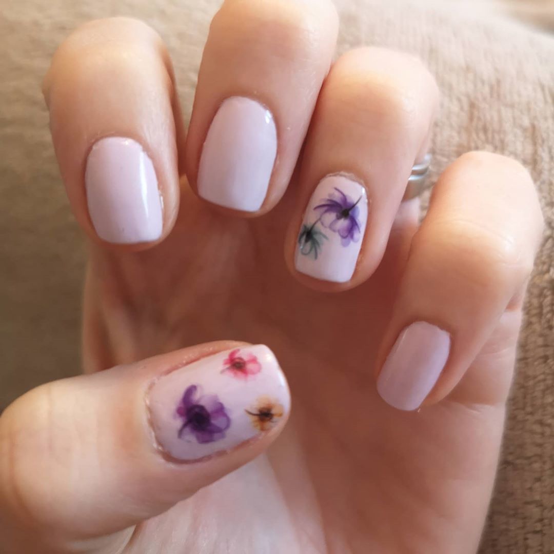 virágmatricás manikűr