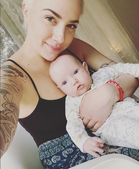 Tóth Gabi élvezi az anyaság minden pillanatát (Fotó: Instagram)