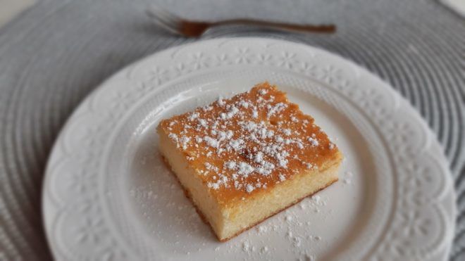 A kör négyzetesítése: túrógombóc kocka tepsiben sütve