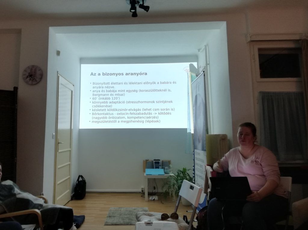 Veisenberger Eleonóra előadása az aranyóráról (Fotó: Császárvonal)