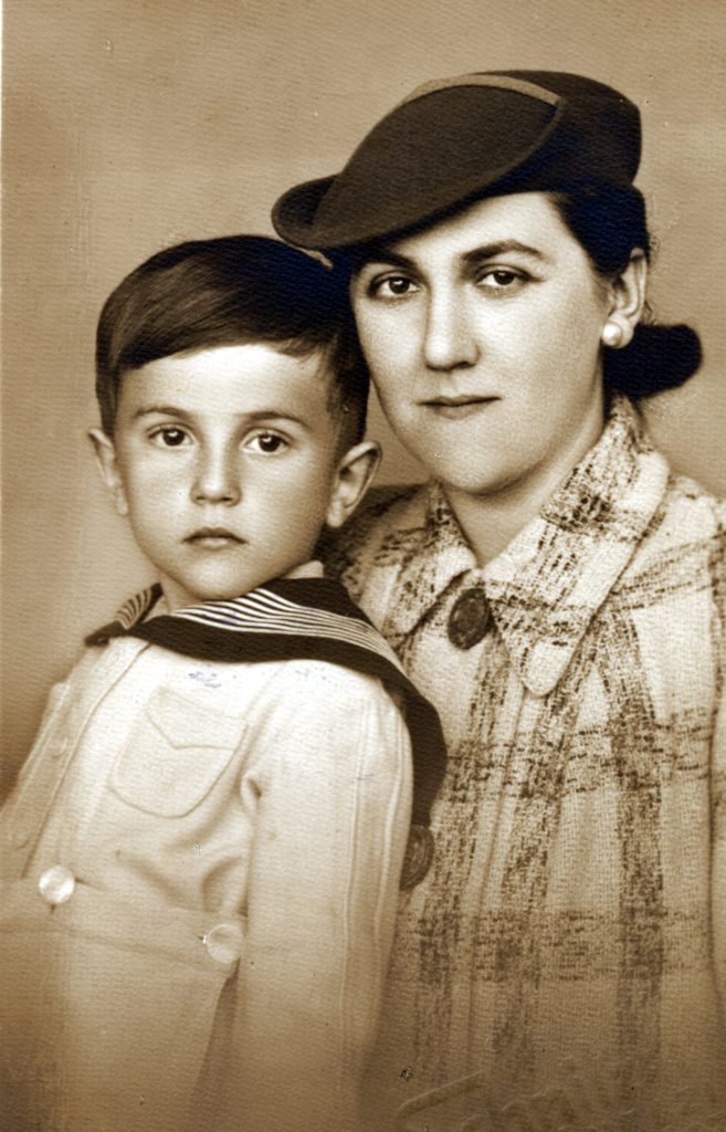 Antal Imre&nbsp; az édesanyjával, Erzsébettel (Fotó: smagpictures.com)