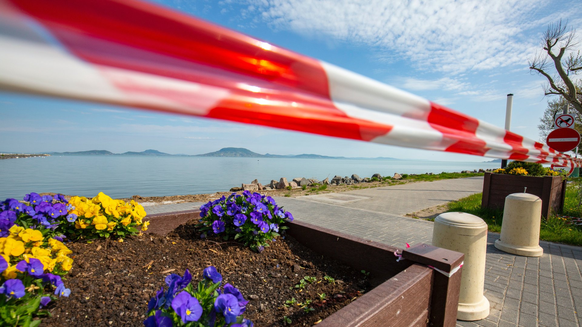 Lezárt strand Balatonfenyvesen