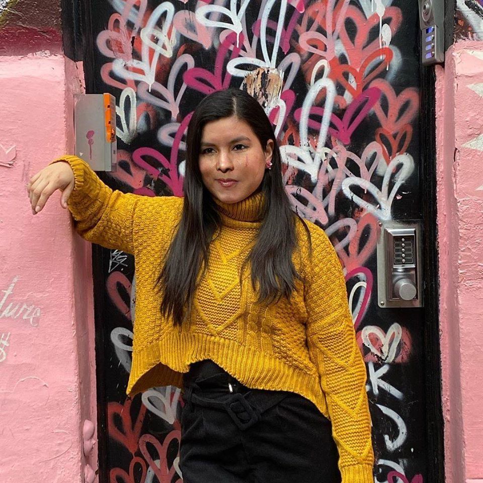 Nincs is jobb szórakozás, mint nem létező emberek értelmetlen történeteit olvasgatni