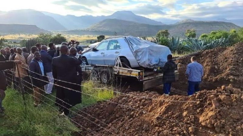 Tshekede Bufton Pitso