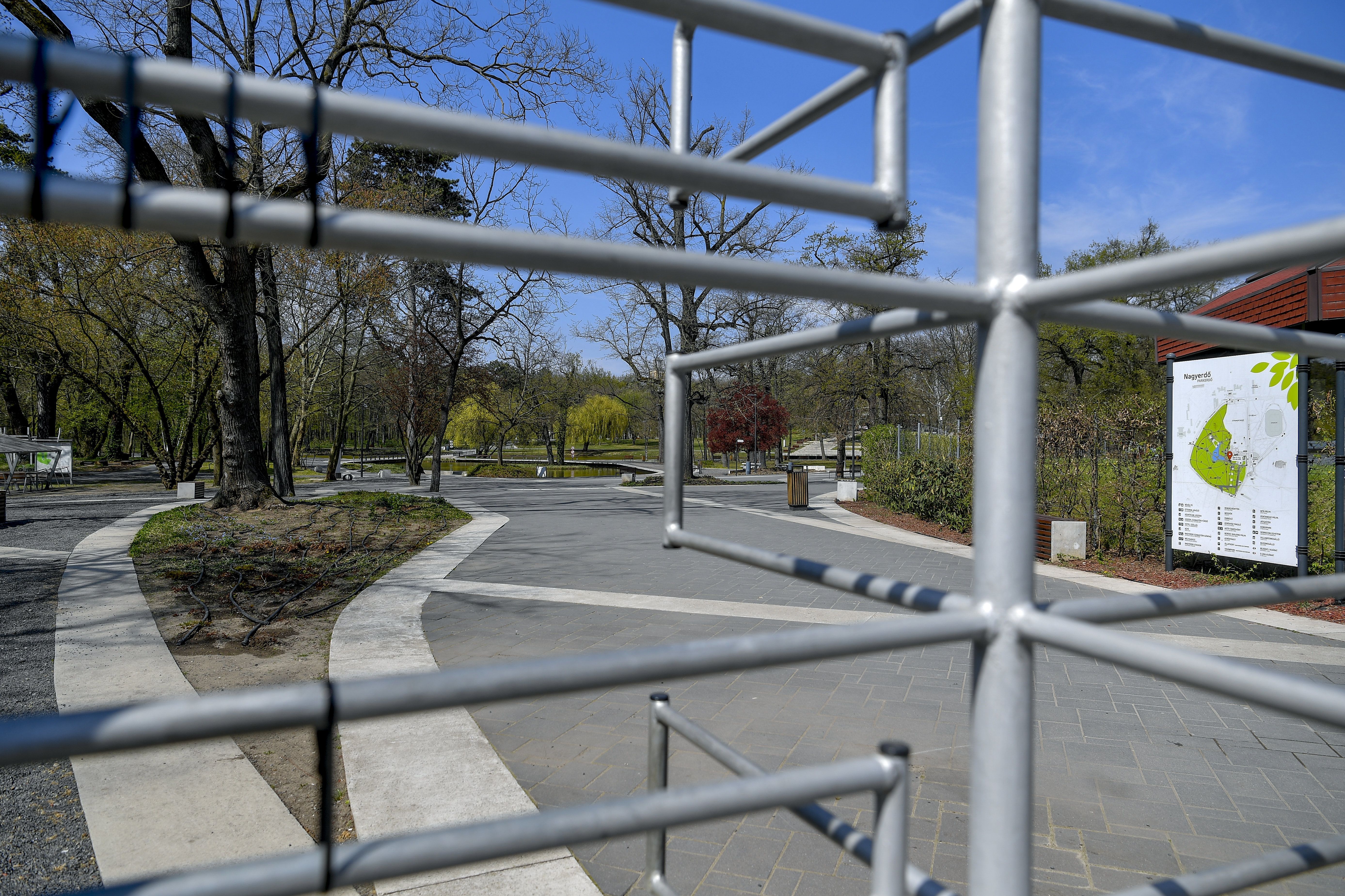 Így néz ki a kiürült ország a húsvéti lezárások alatt