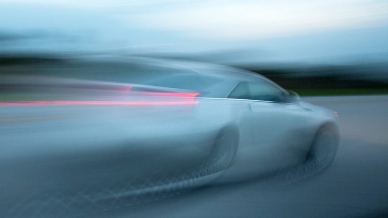 gyorshajtás autó sebesség