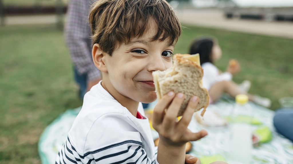 A jó pikniket szeretik a gyerekek.