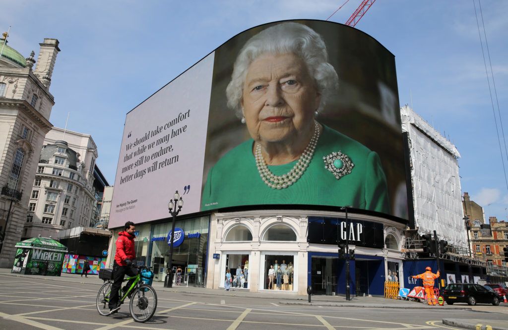 Idézet a Piccadilly Circus-on