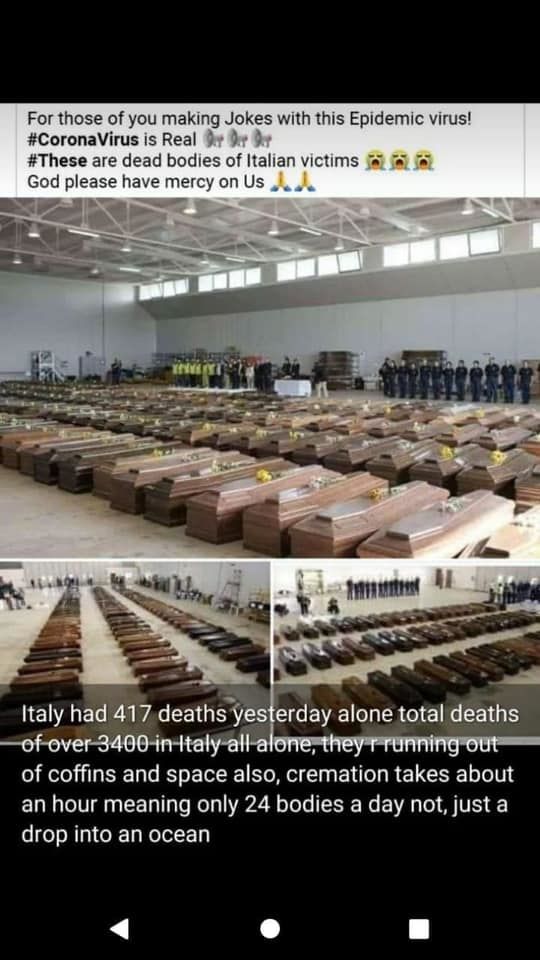 A koronavírus-járvány miatt visszatért Velencébe a hátán szamarat cipelő katona