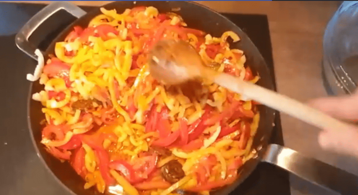 Lecsót főztek a BK színésznői