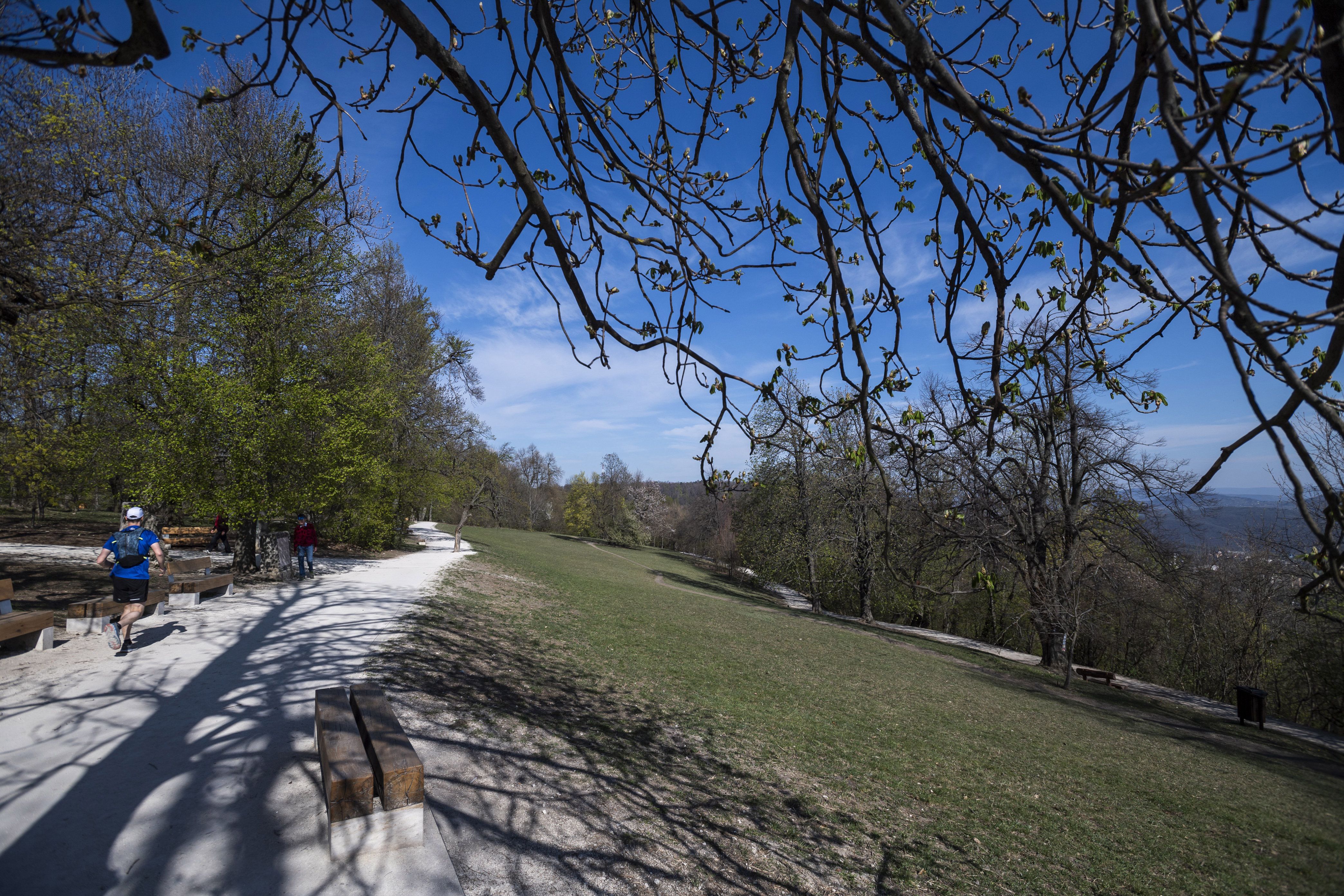 Így néz ki a kiürült ország a húsvéti lezárások alatt