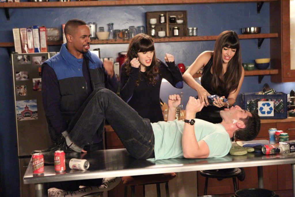 Az Új csaj sztárjai: Damon Wayans Jr., Zooey Deschanel, Hannah Simone és Max Greenfield (Fotó: FOX, Everett / Profimedia)