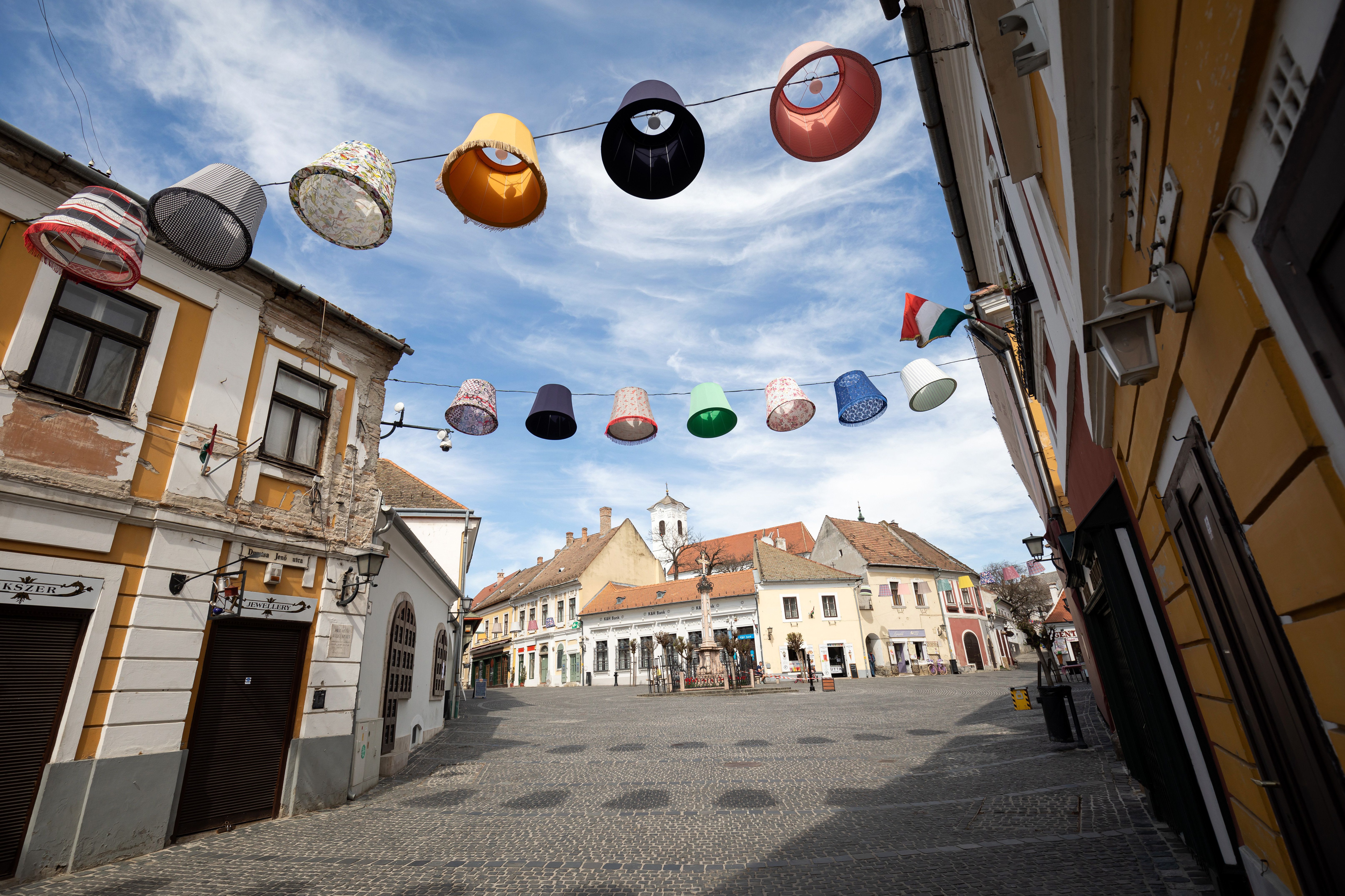 Így néz ki a kiürült ország a húsvéti lezárások alatt