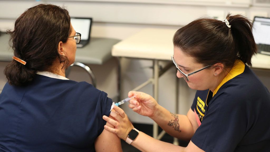 Sikeres volt a koronavírus elleni vakcina első tesztje