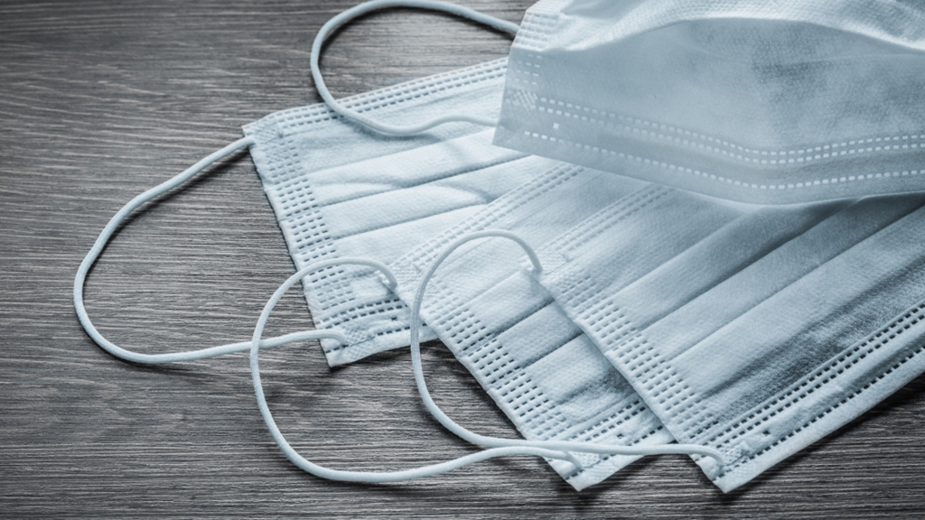 Védőmaszkok és kézfertőtlenítő végre ismét kapható! (x)