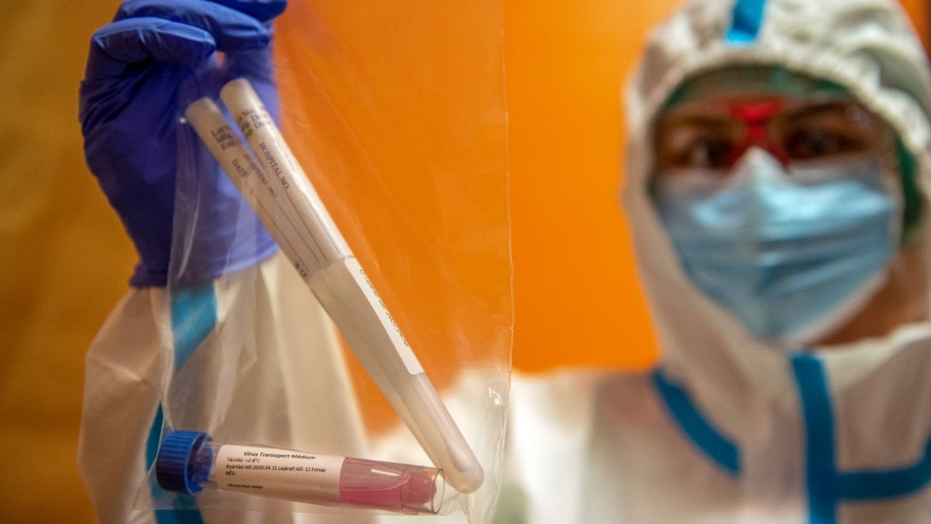 Lecsengő szakaszában van a járvány Magyarországon